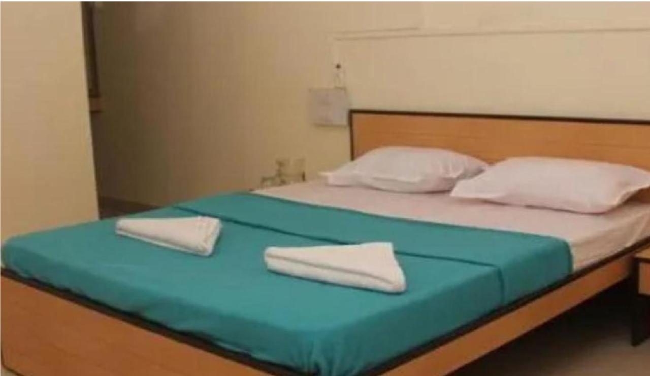 Hotel Chandrawali By Wb Inn Ballia Ngoại thất bức ảnh